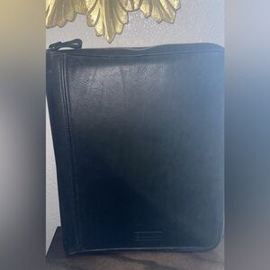 Coach Vintage Black Leather Zip-Around organizer